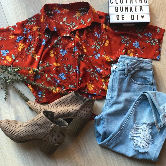 Rust Floral Top - Picture 2 of 4